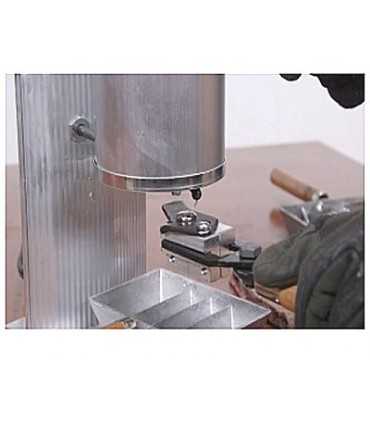 LEE ELECTRIC MELTERS OR FURNACES POT IV 90008