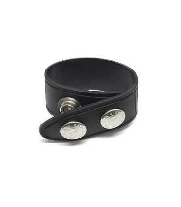 8V00 - Molded belt polymer keepers