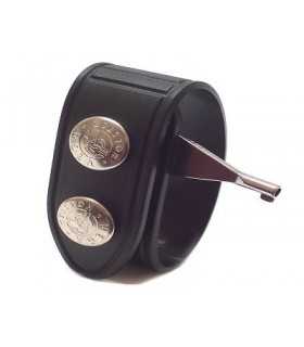 8V02 - Belt Keeper with Handcuffs Key