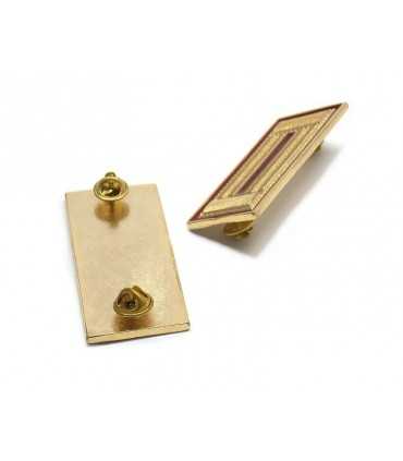 Metal sheaths for crimson and golden jacket