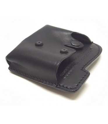 1P07 - Handcuffs and magazine leather case