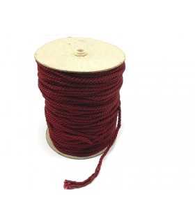 Corda_in_tessuto_intrecciato_di_colore_rosso_scuro_