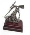Statuetta_in_peltro_carabina1