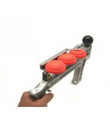 Lanciapiattelli_piccola_Sagittario_a_sgancio_manuale_a_pistola3
