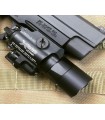 Torcia tattica X400 con laser incorporato per pistola fucile